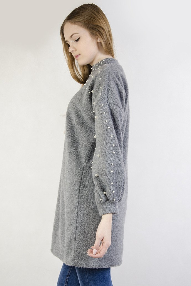 Szara tunika z koralikami, włochata