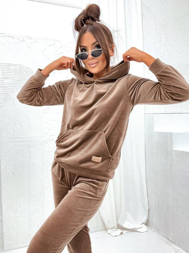 WELUROWY KOMPLET DRESOWY SPODNIE+ BLUZA Z KAPTUREM- BRĄZOWY