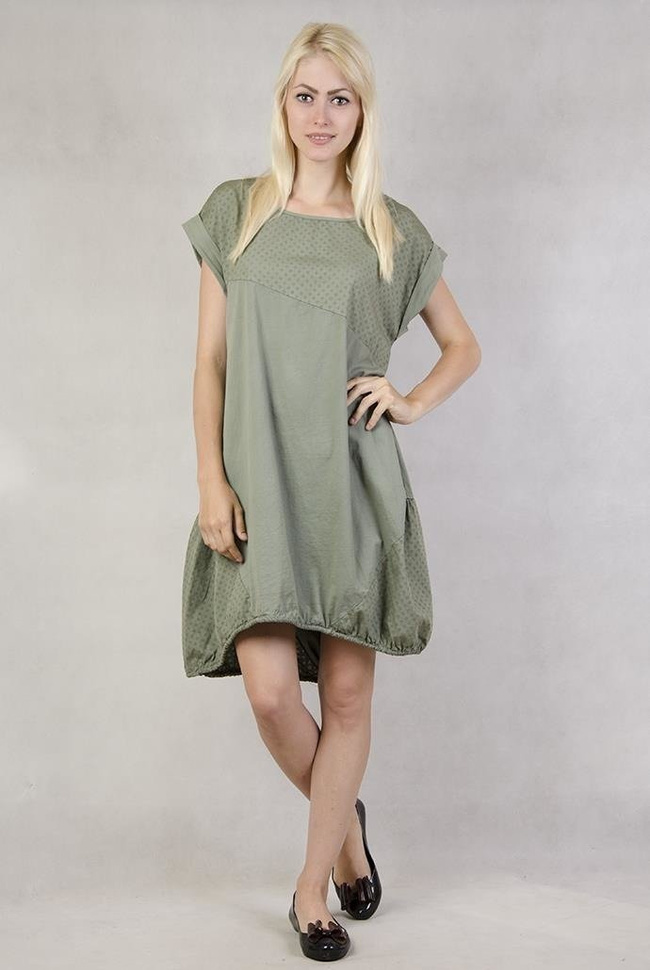 Zielona sukienka ściągana na dole