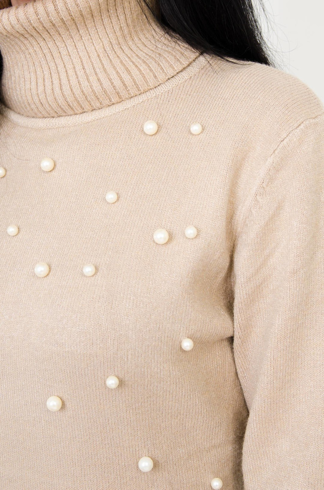 BEŻOWY GOLF Z PEREŁKAMI