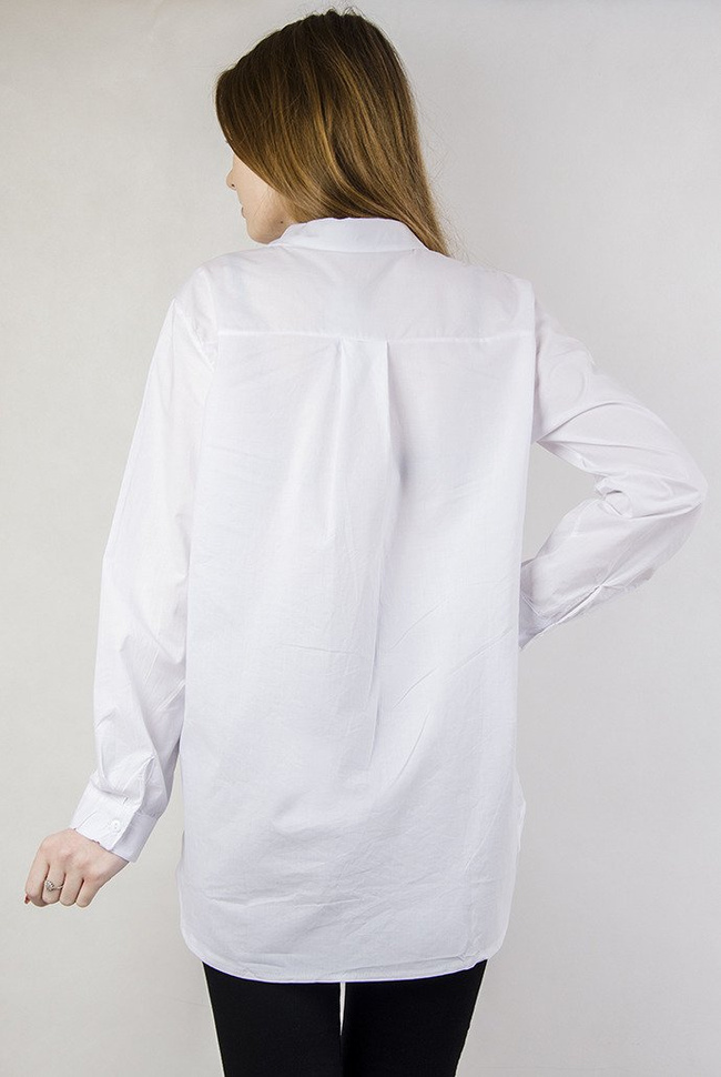 Biała koszula z koralikami