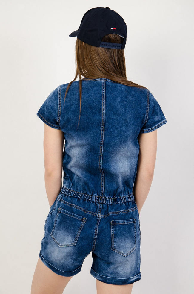 Krótki kombinezon jeansowy zapinany na guziki
