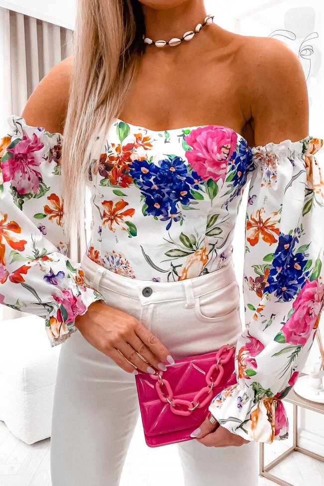 BLUZKA HISZPANKA W KWIECISTY WZÓR- BIAŁA