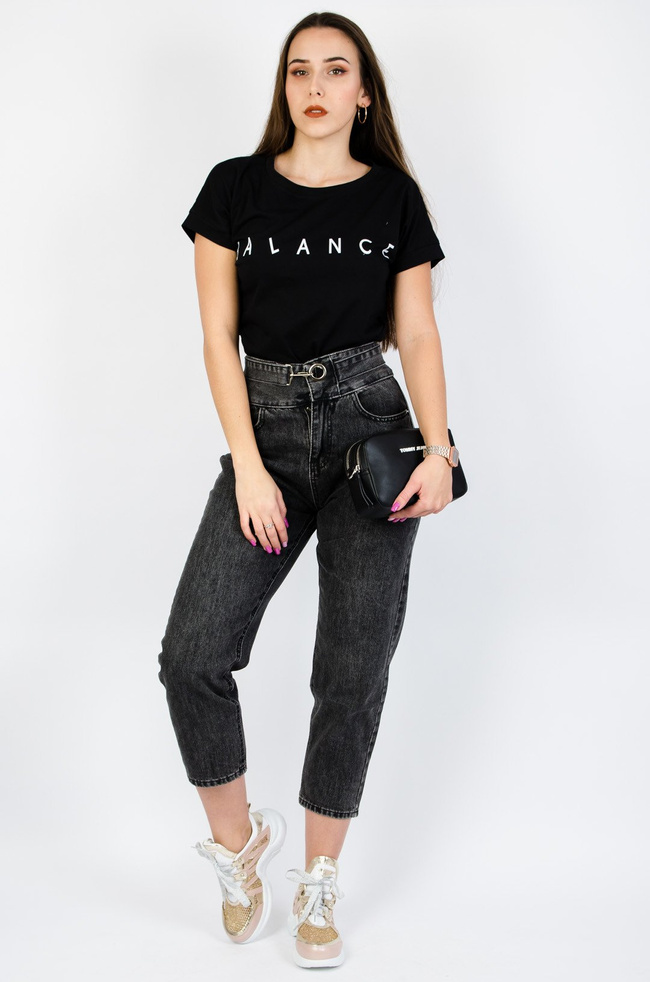 CZARNY T-SHIRT Z NAPISEM BALANCE
