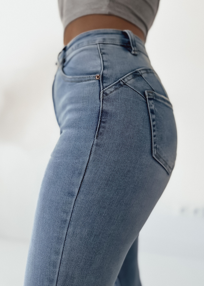 JASNE SPODNIE JEANSOWE SKINNY- WYSOKI STAN