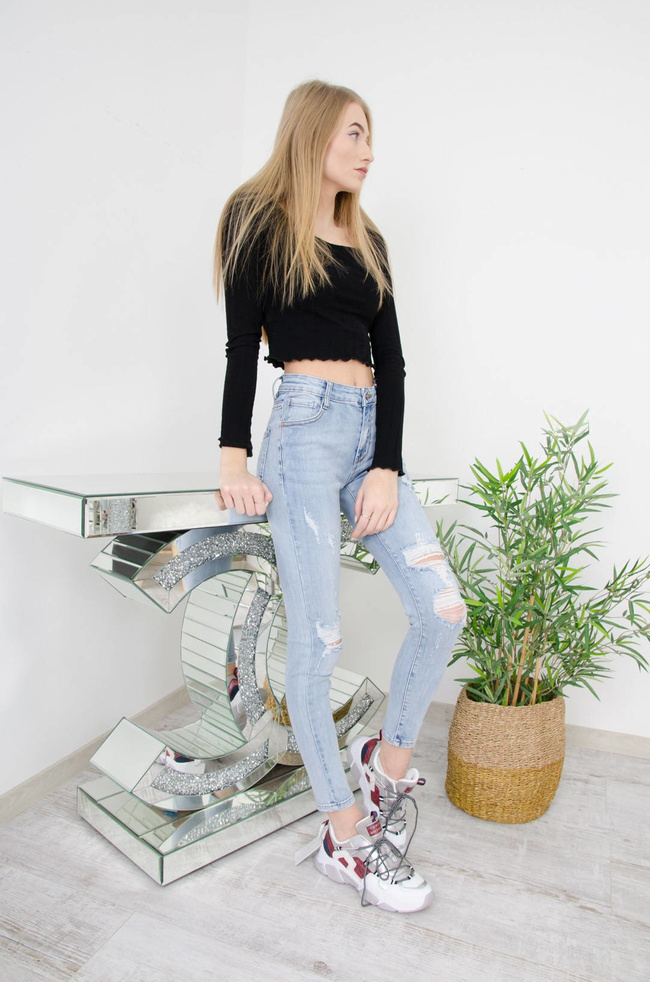 JASNE SPODNIE JEANSOWE Z PRZETARCIAMI