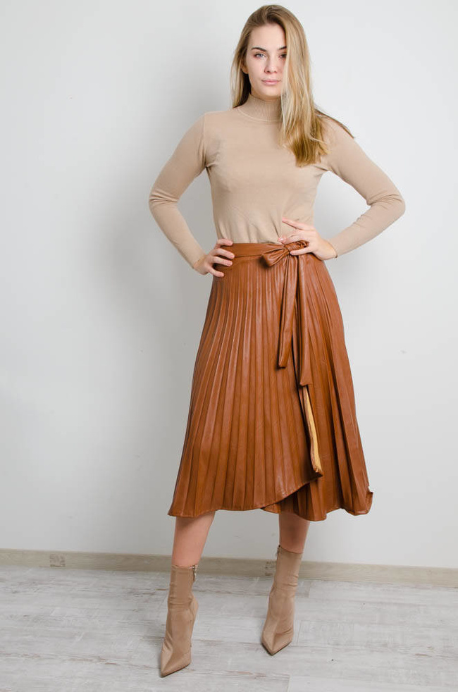 BRĄZOWA PLISOWANA SPÓDNICA Z EKO SKÓRY -REGULOWANA