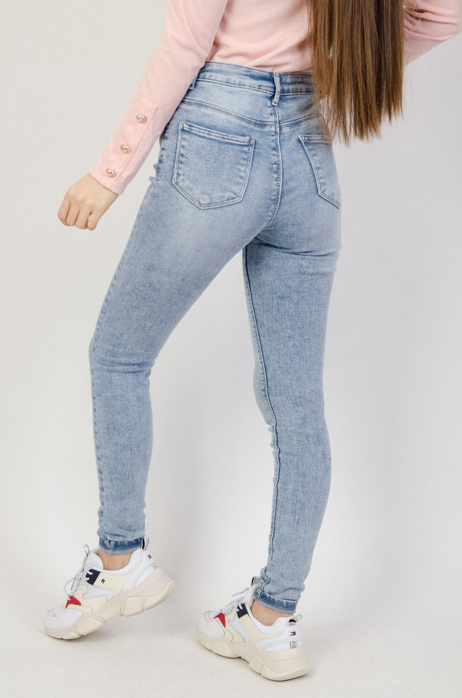 Jasne cieniowane spodnie jeansowe z wyższym stanem