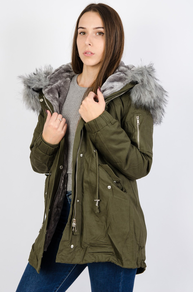 Zielona kurtka parka z doczepianym futerkiem