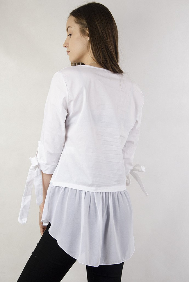 Biała bluzka koszulowa z przedłużeniem z tiulu