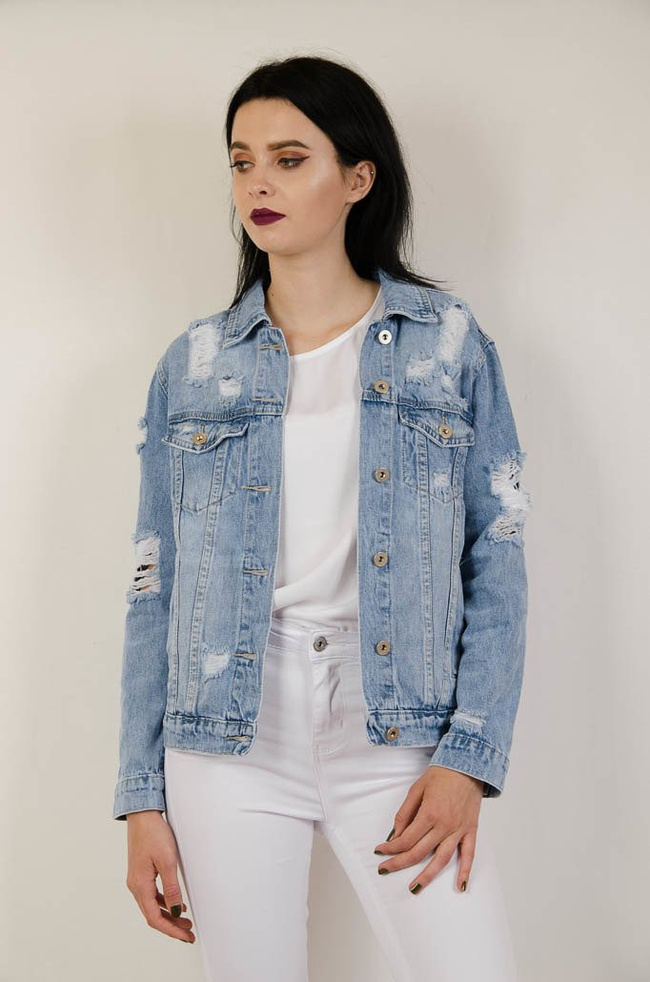 Kurtka jeansowa z licznymi przetarciami
