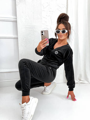 WELUROWY KOMPLET DRESOWY BLUZA W SZPIC + SPODNIE Z NASZYWKĄ- CZARNY