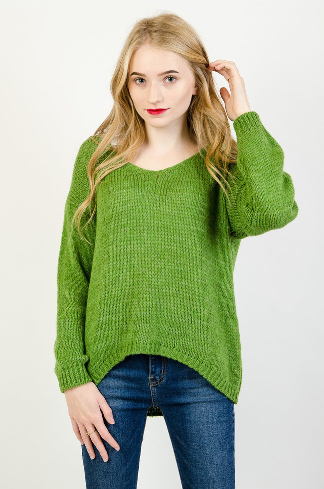 Zielony luźny sweter z dekoltem w serek