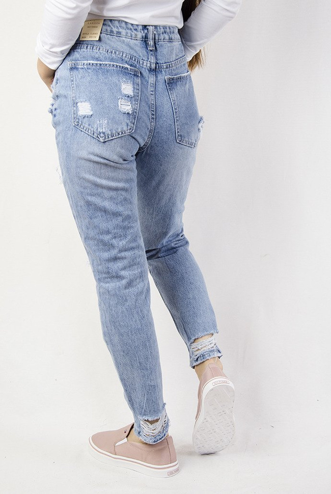 Spodnie jeansowe typu boyfriend z haftowanymi wstawkami