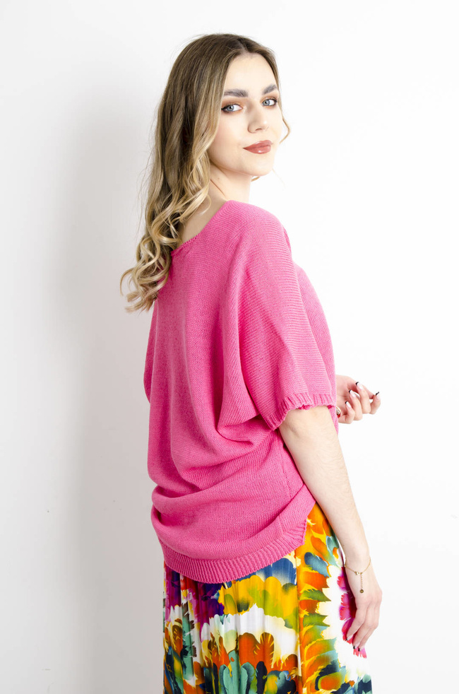 SWETER DZIANINOWY OVERSIZE Z KRÓTKIM RĘKAWEM- RÓŻOWY