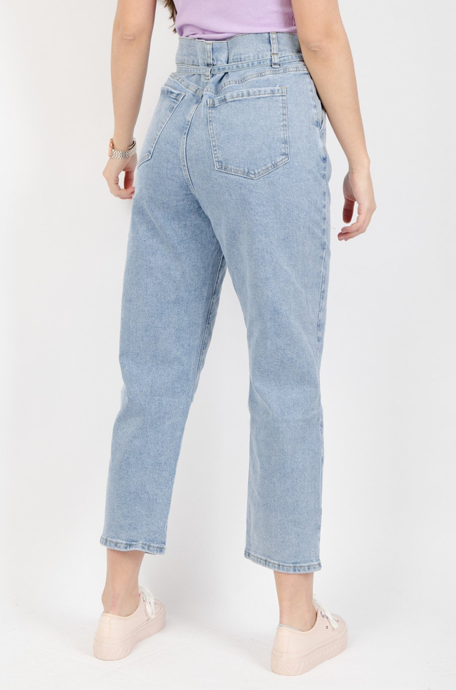 JASNE SPODNIE JEANSOWE TYPU BALLOON JEANS Z WYSOKIM STANEM