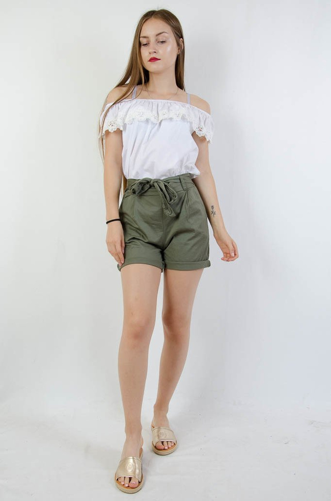 ZIELONE SPODENKI Z KOKARDĄ W PASIE 