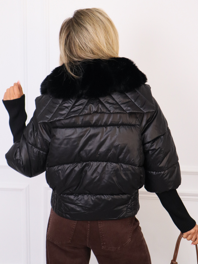 KURTKA KRÓTKA Z ODPINANYM FUTERKIEM-  CZARNA