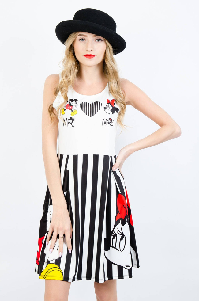 BIAŁA SUKIENKA W PASKI Z APLIKACJĄ 