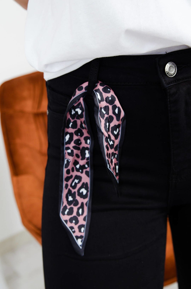 CZARNE PRZYLEGAJĄCE SPODNIE SKINNY