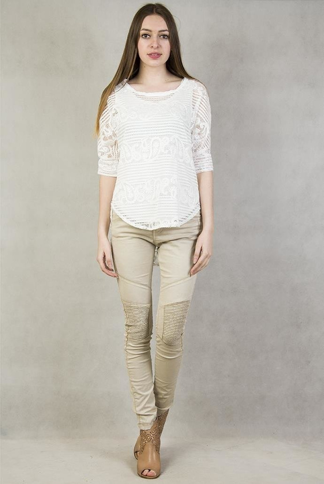 biała bluzka z koronki  z bokserką