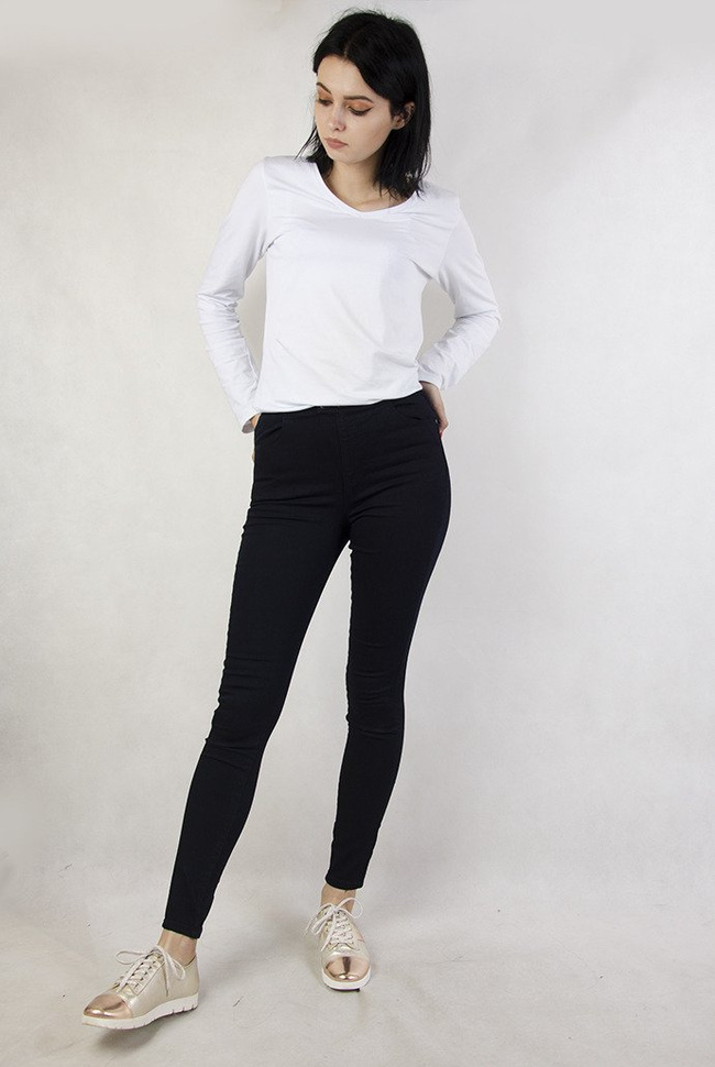 Granatowe spodnie skinny z gumą w pasie