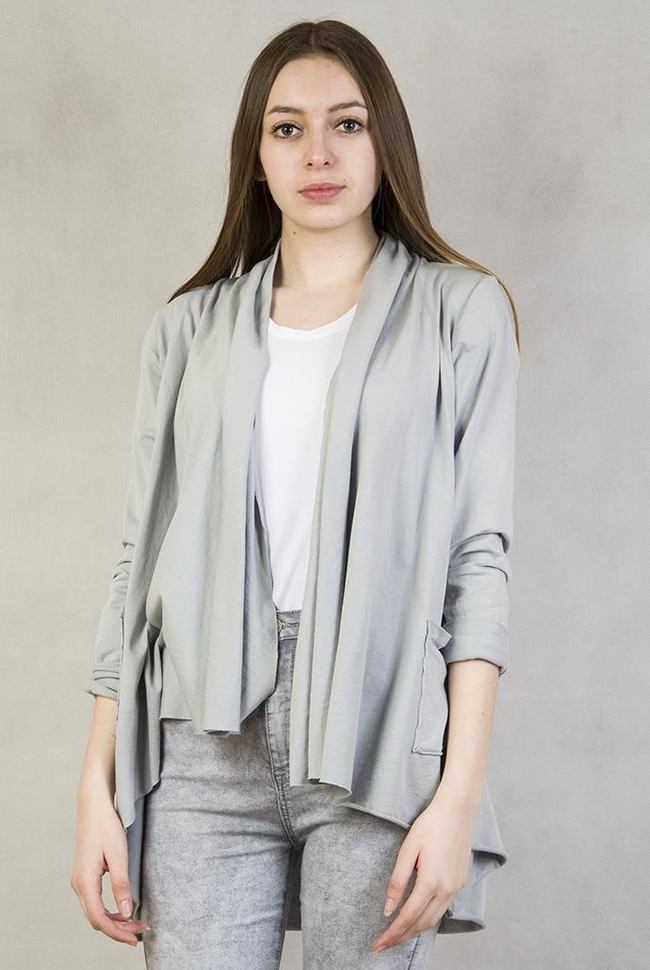 Szara narzutka z przedłużanym tyłem