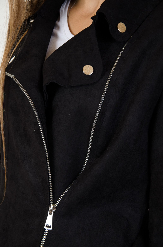 Czarny zamszowy płaszcz zapinany na zamek