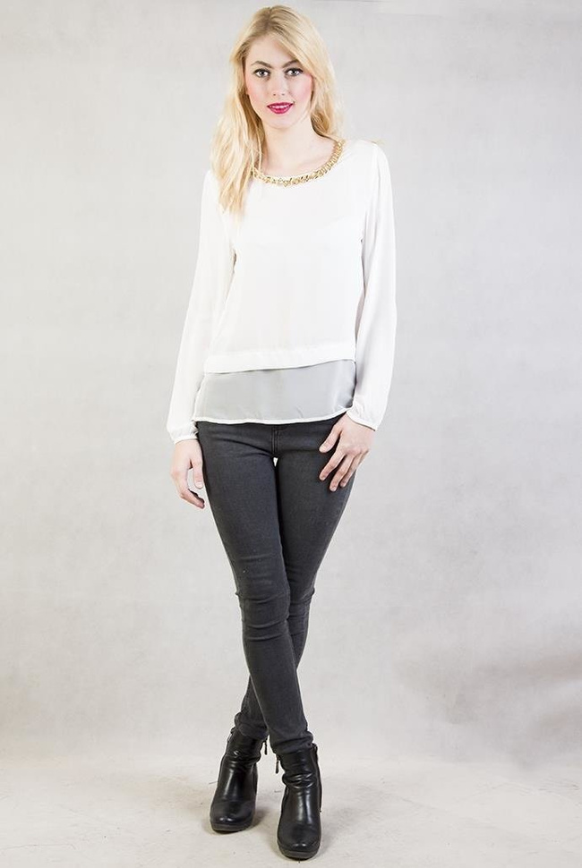 Biała bluzka z przedłużanym tyłem