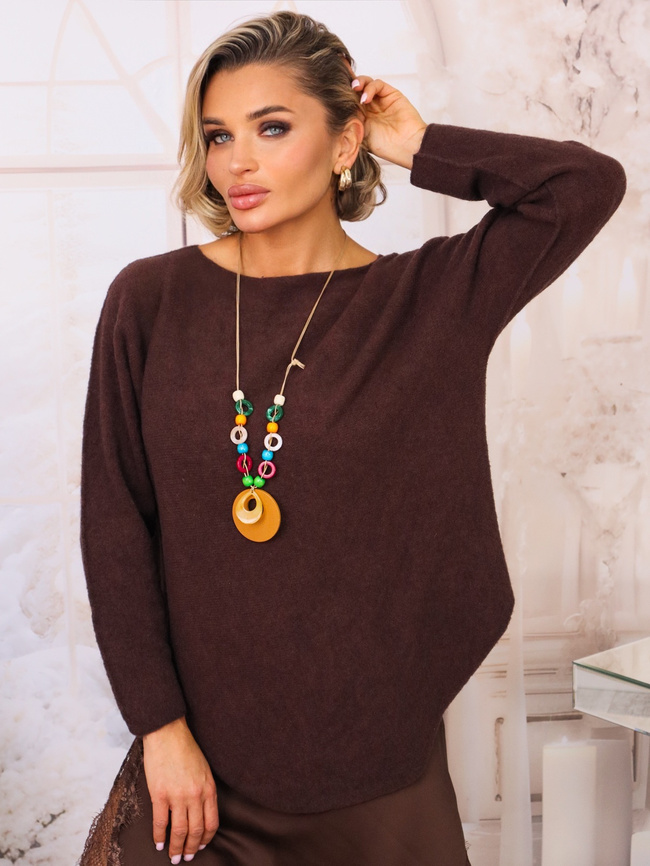 SWETER JEDNOLITY DZIANINOWY Z NASZYJNIKIEM- CZEKOLADOWY