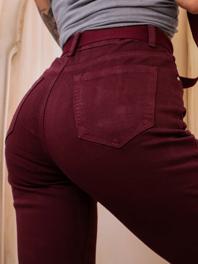 BORDOWE SPODNIE MOM FIT+ PASEK