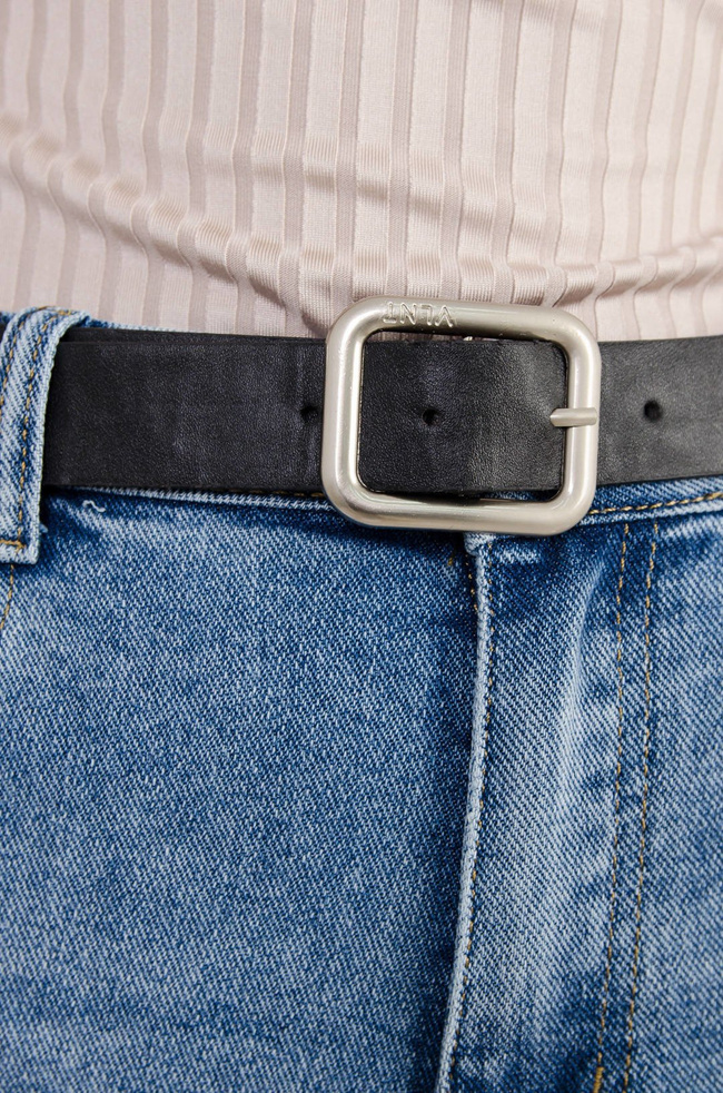 JASNE SPODNIE JEANSOWE MOM FIT Z WYSOKIM STANEM + PASEK