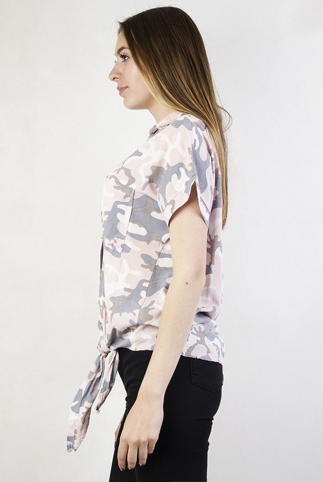 Różowa koszula moro z wiązaniem z przodu