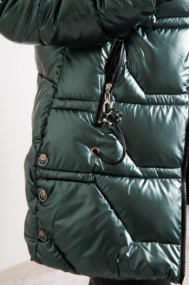 ZIELONA PIKOWANA KURTKA Z KAPTUREM