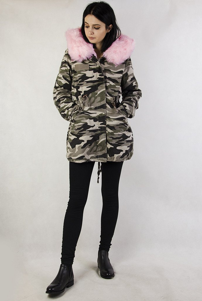Ocieplana kurtka moro z różowym futerkiem