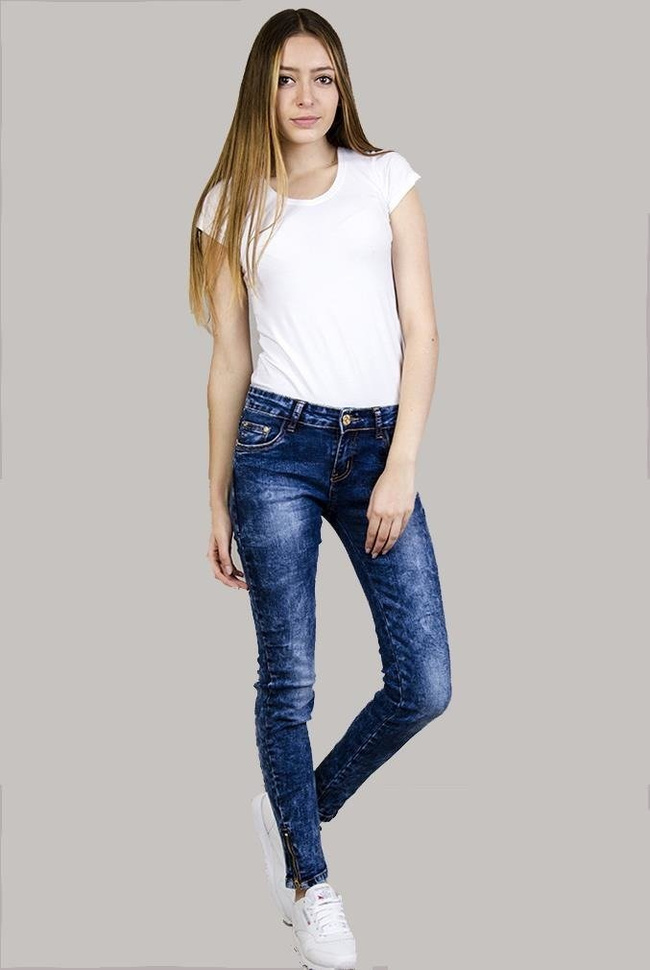 Klasyczne spodnie rurki jeansowe z zamkami na dole