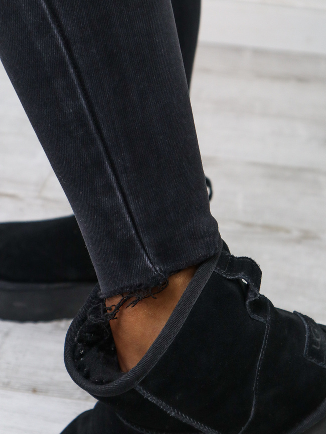 CZARNE SPODNIE JEANSOWE SKINNY Z PRZETARCIAMI