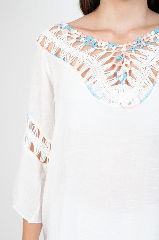 Biała tunika Boho z odkrytymi plecami