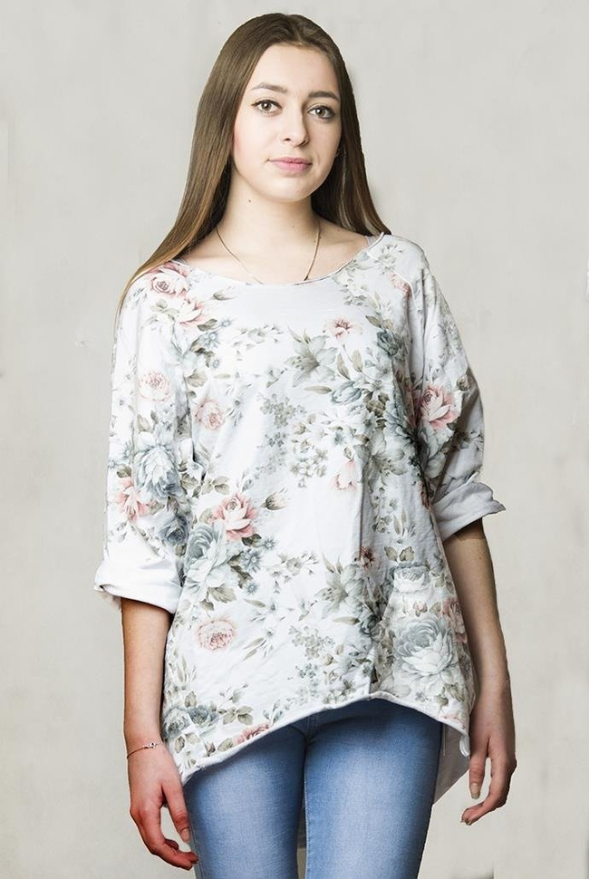Wygodna bluzka z tyłem przedłóżanym w róże