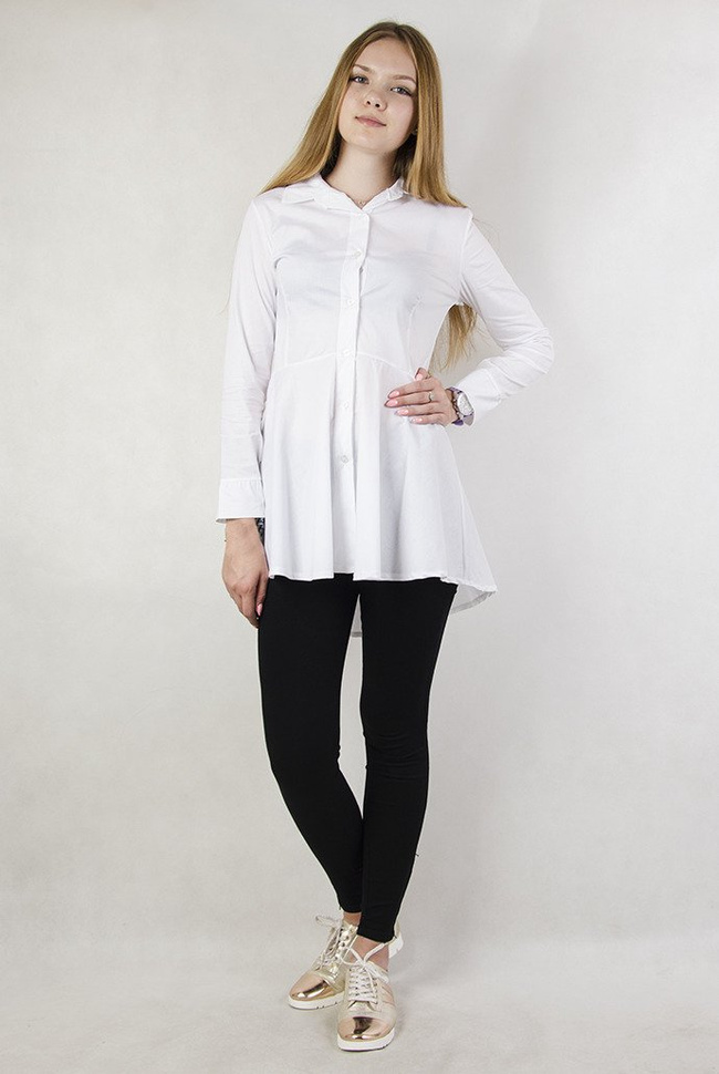 Biała koszula rozkloszowana od połowy