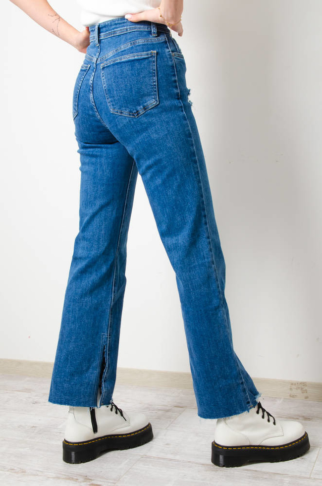 SPODNIE JEANSOWE STRAIGHT JEANS Z ROZCIĘCIAMI