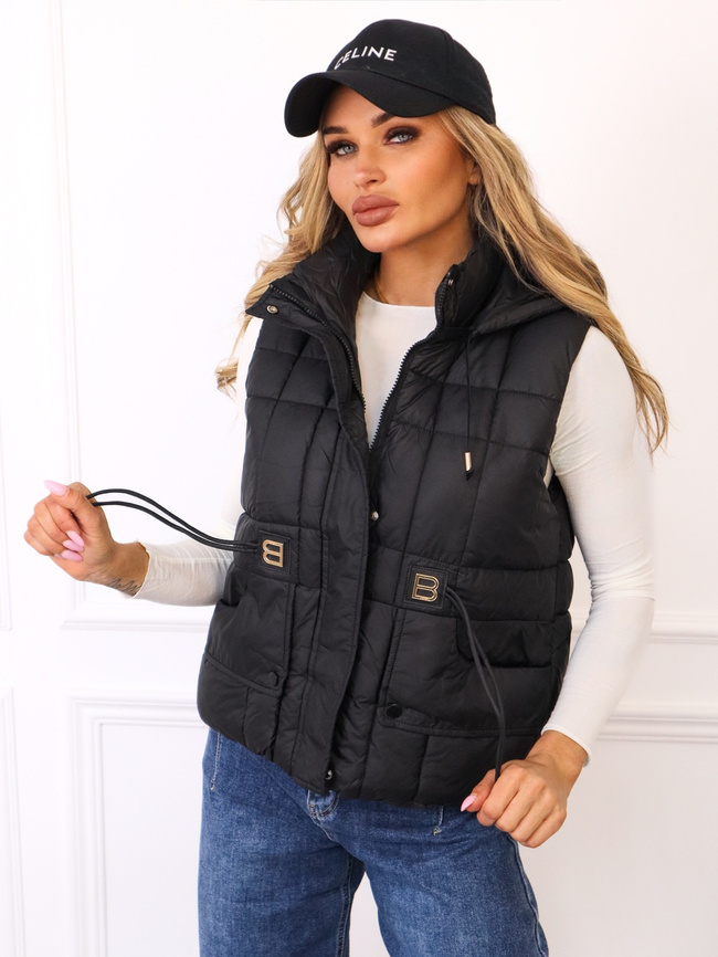 KAMIZELKA Z OZDOBNYMI NASZYWKAMI- CZARNA