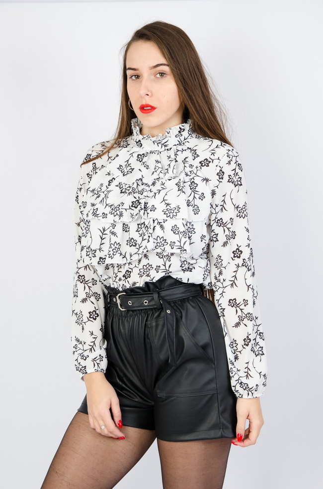 BIAŁA BLUZKA W KWIATY