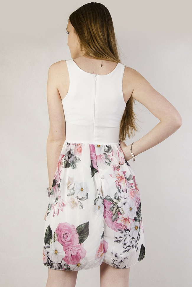 Biała sukienka na ramiączka, z kwiatowym dołem