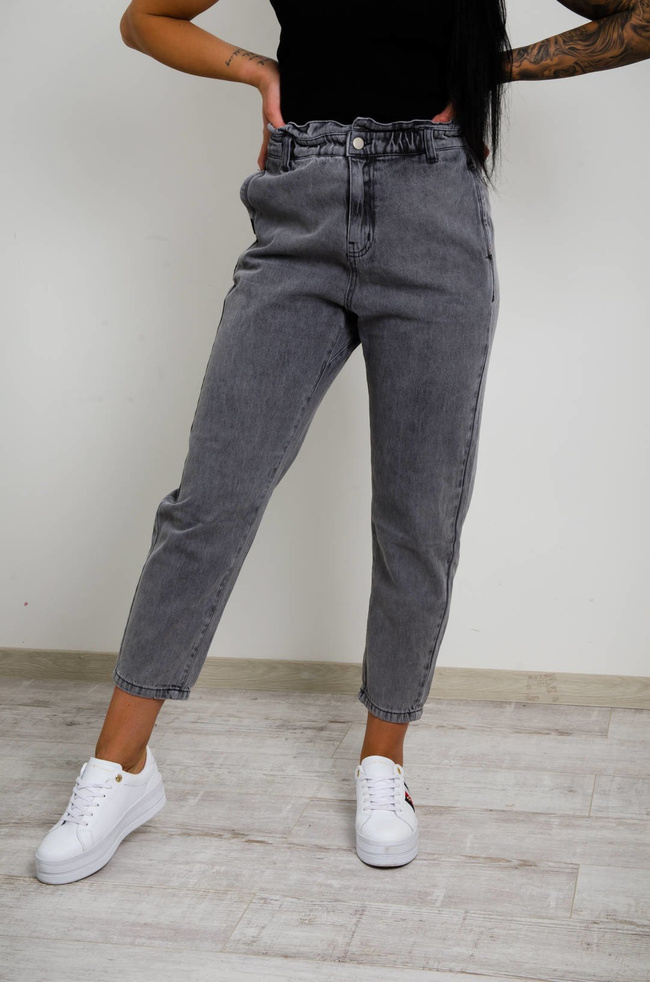 SZARE JEANSY MOM FIT Z GUMKĄ W PASIE-WYSOKI STAN