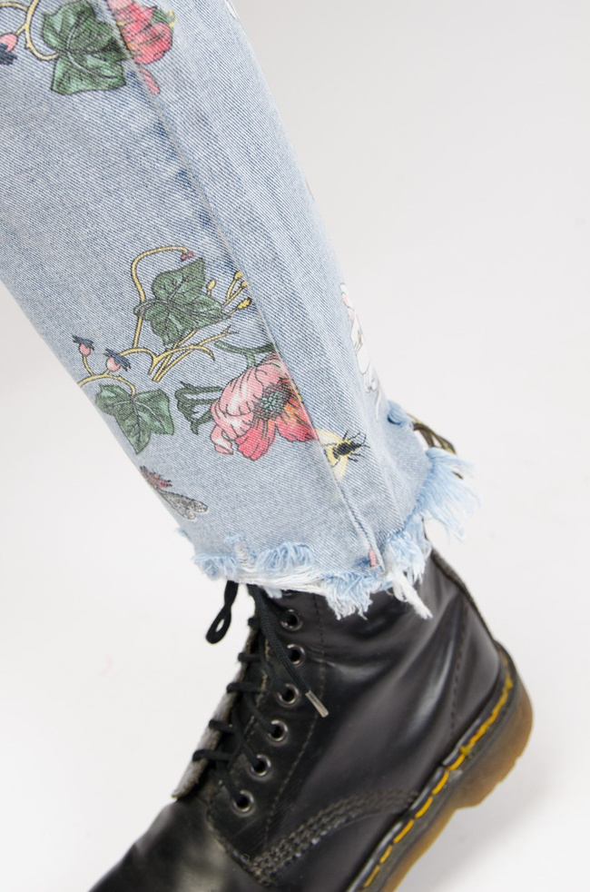 SPODNIE W KWIATY TYPU RELAXED FIT