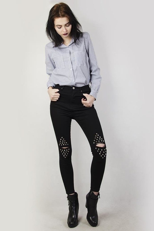 Czarne spodnie skinny jeans z ćwiekami i dziurami