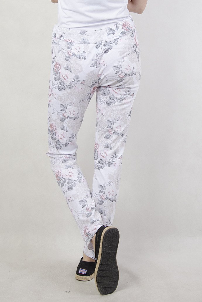 Jasne spodnie materiałowe w kwiaty