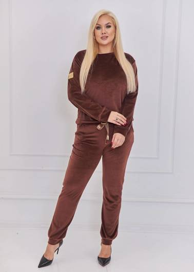 CIEMNO BRĄZOWY KOMPLET DRESOWY WELUROWY Z OZDOBNĄ NASZYWKĄ- PLUS SIZE