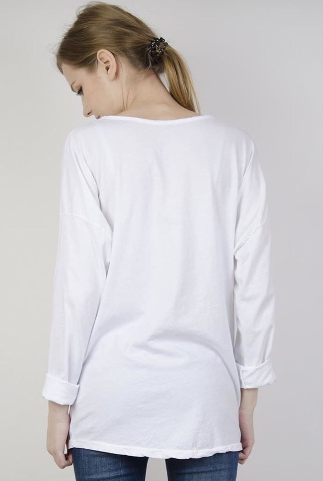 Biała bluzka z napisem "We are denim..."